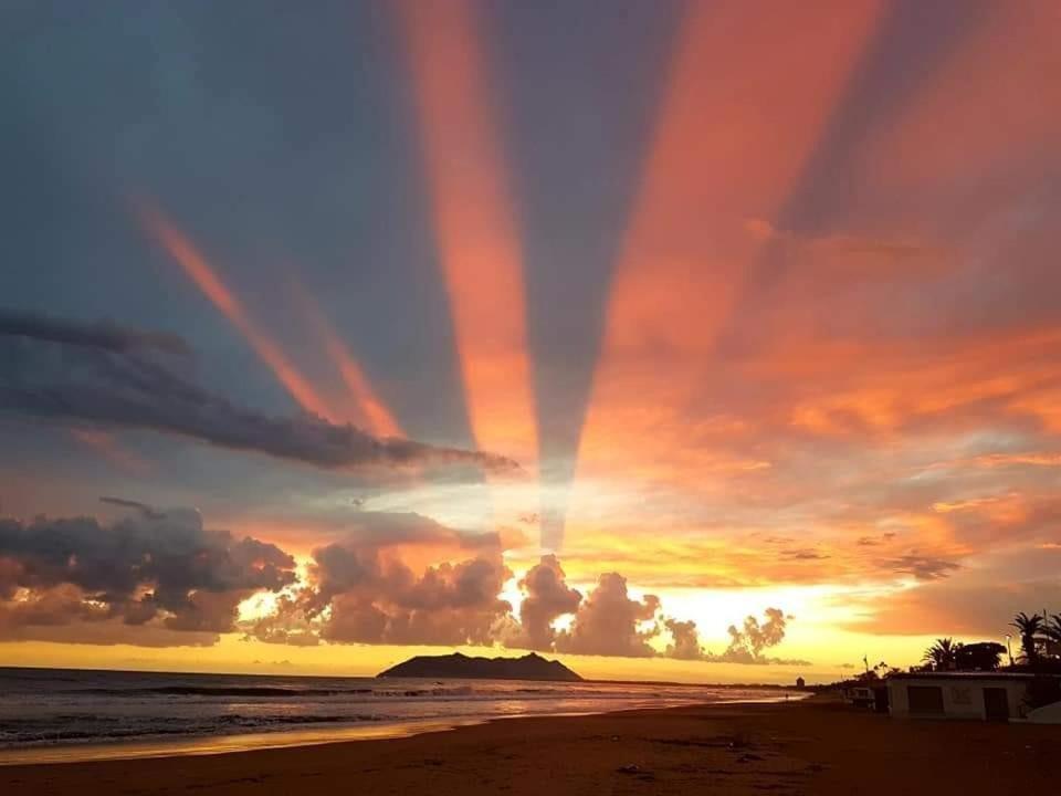 Incantevole Attico 1Minuto Dal Mare Wifi Netflix Terracina Eksteriør billede